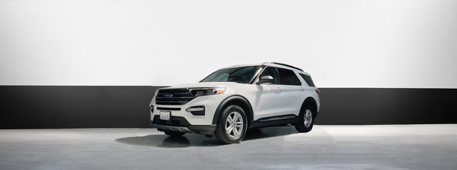 ford explorer in white luxury suv car rental in los angeles san francisco