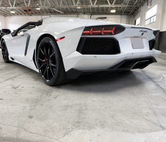 Lamborghini rental Aventador back view