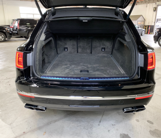 Bentley rental Bentayga trunk