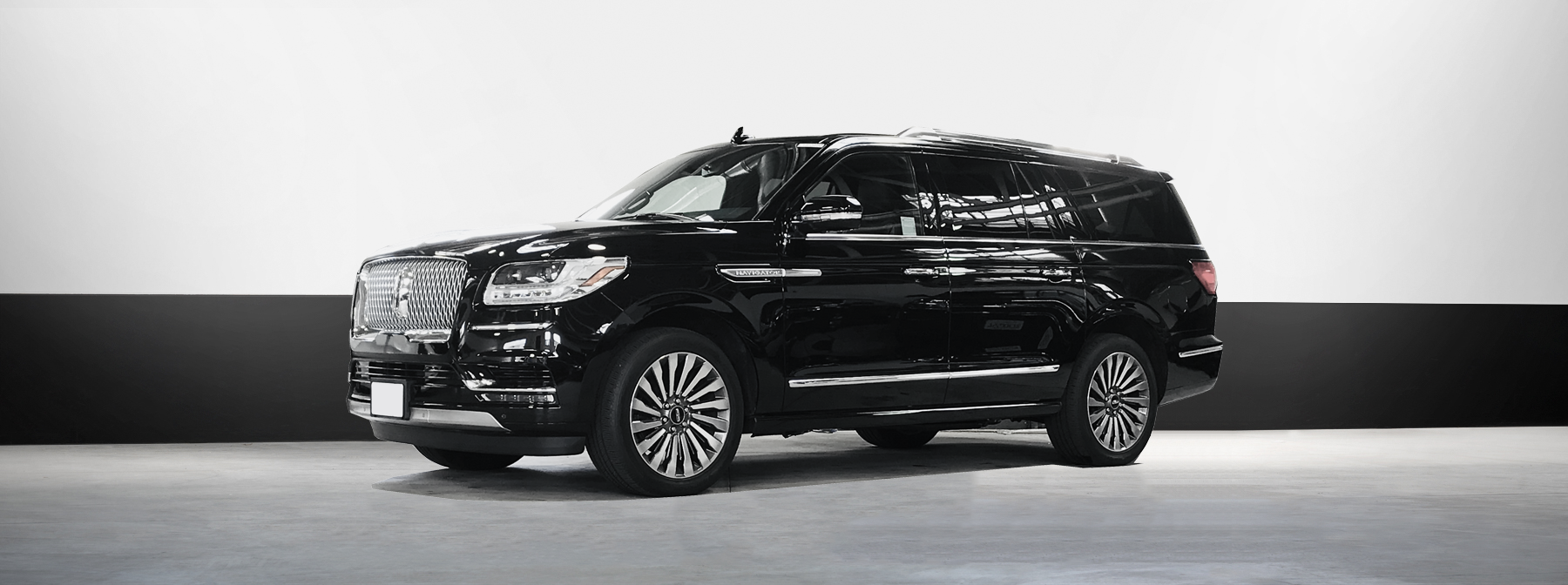lincoln navigator in black luxury suv car rental in los angeles and san francisco