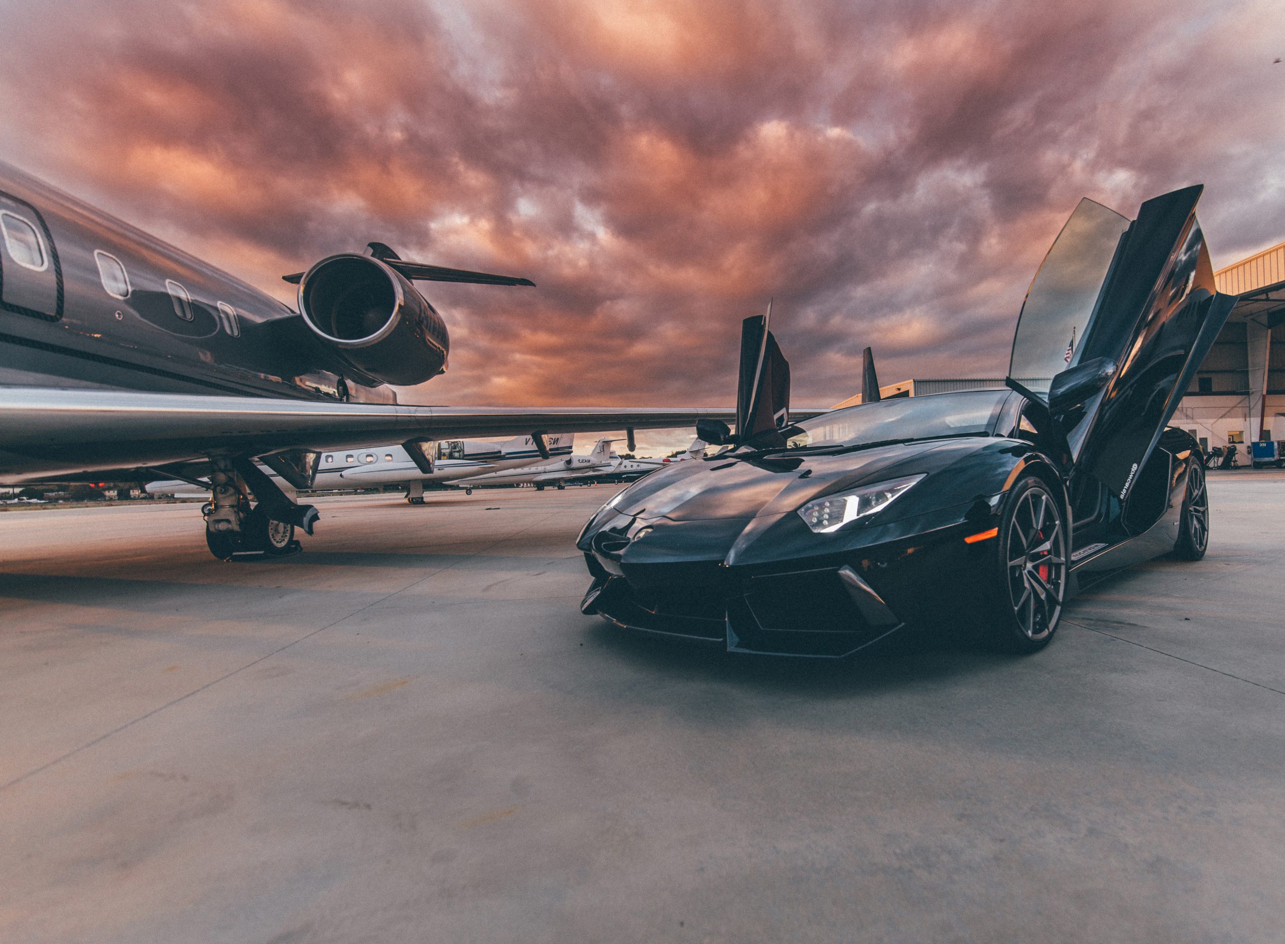 Black & White Luxury Car Rental LAX